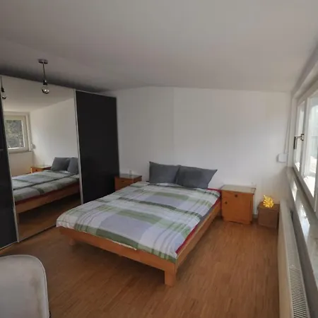 Spacious Close To Center